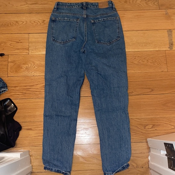 Bershla Jeans - Picture 2 of 3